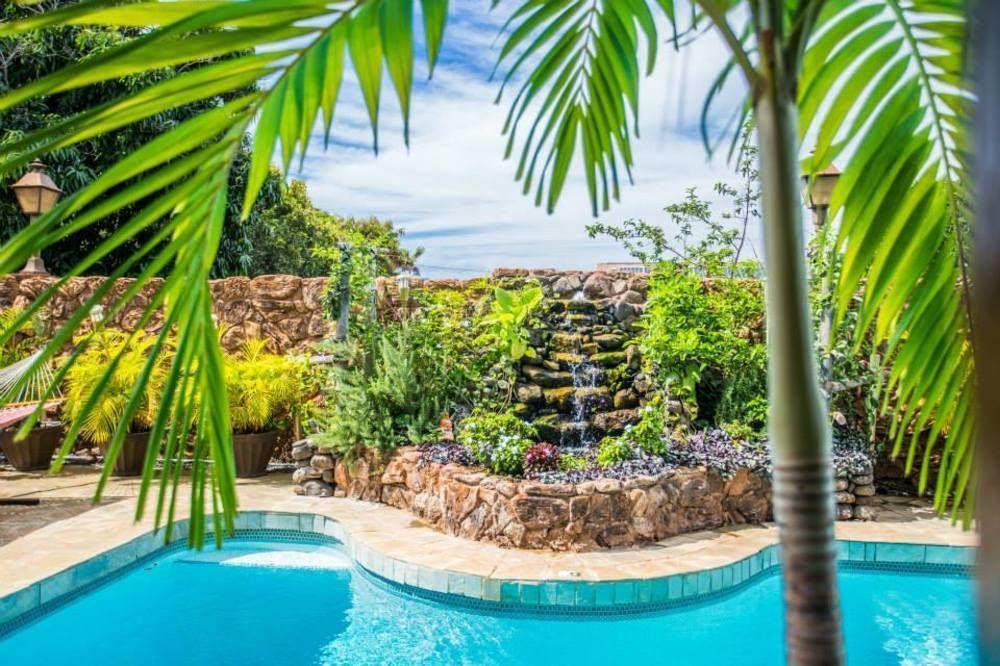 House Of Fountains Lahaina Exterior photo